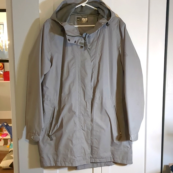 McKinley waterproof jacket, grey, size large - Picture 1 of 3
